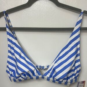 Cabana by Crown & Ivy, light blue and white striped bikini top, Size XL, NWT